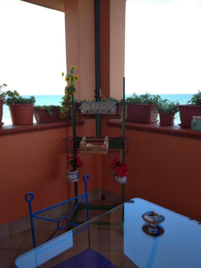 Вілла Casa Bon' Aria Fronte Mare Sud Sardegna La Maddalena  Екстер'єр фото