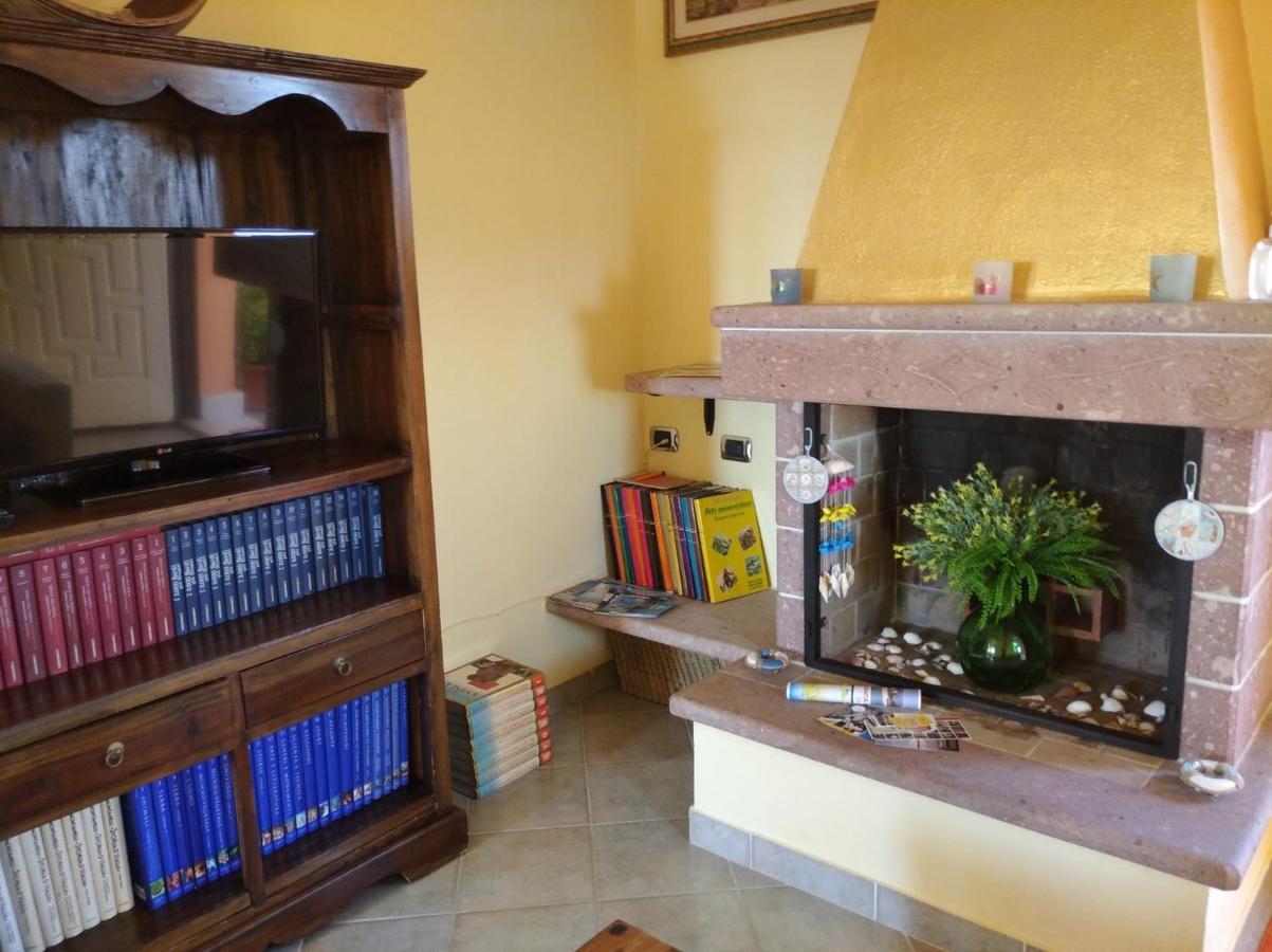 Вілла Casa Bon' Aria Fronte Mare Sud Sardegna La Maddalena  Екстер'єр фото