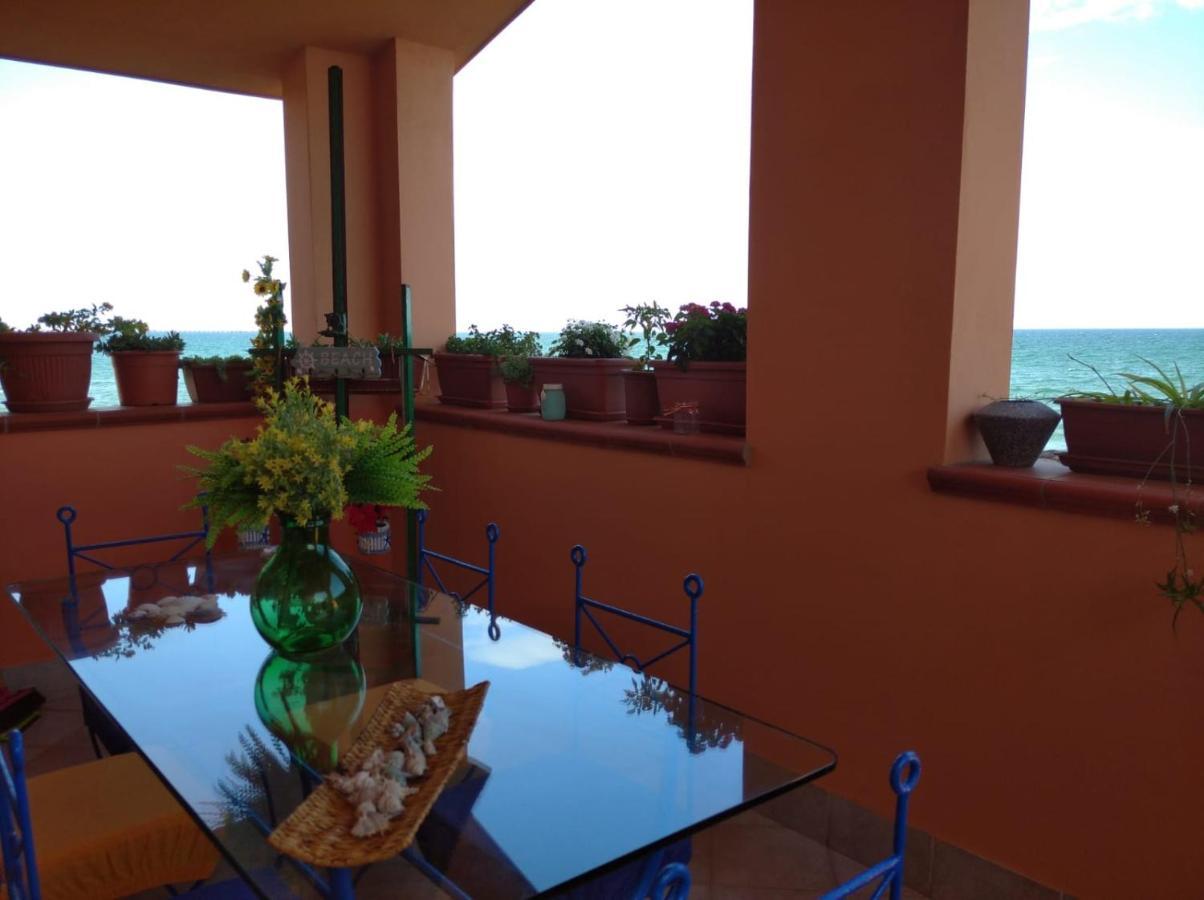 Вілла Casa Bon' Aria Fronte Mare Sud Sardegna La Maddalena  Екстер'єр фото